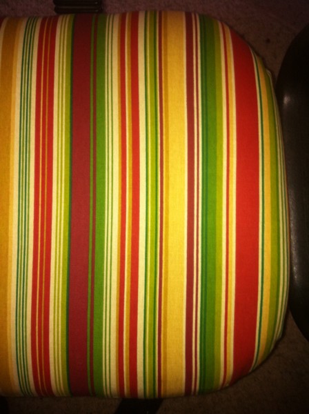 chair02.jpg